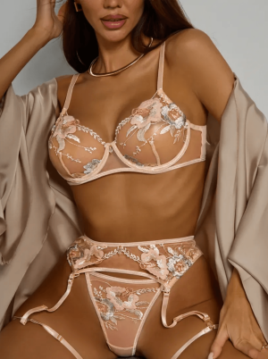 Cueca feminina de poliéster simples e elegante