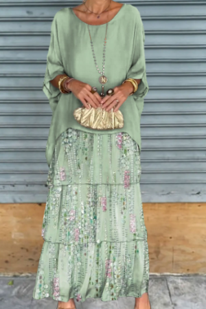 Polyester round neck bat sleeve long skirt
