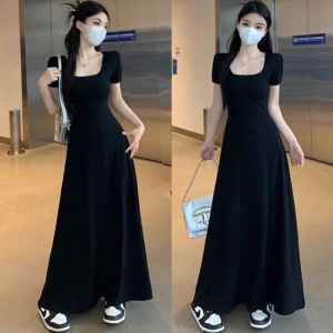 Vestido longo preto feminino de verão, modelagem justa, 100% fibra de poliéster.